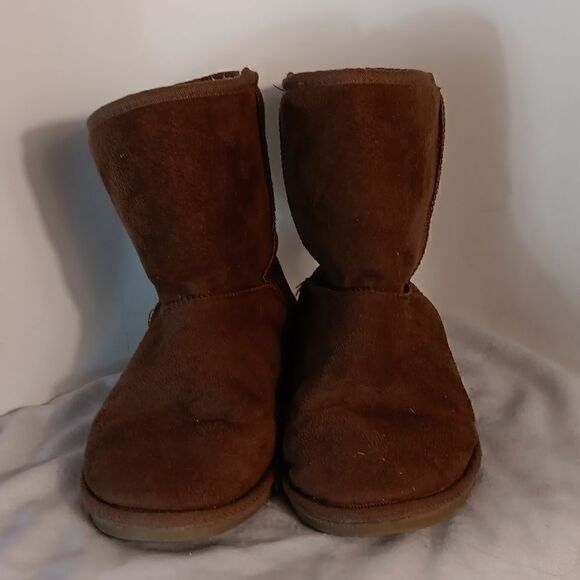 Dawgs Brown Faux Fur Lined Boots - Picture 2 of 5